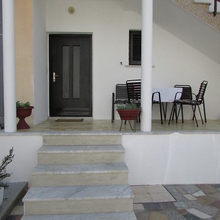 Mirela House With Apartment Умаг Екстер'єр фото